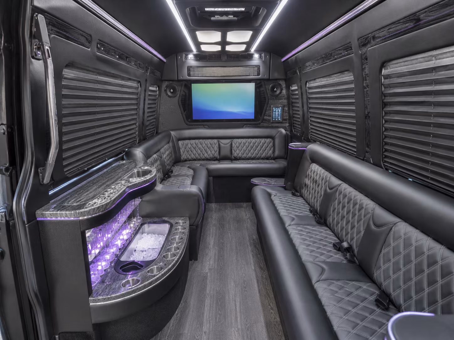 charlotte 28 passenger party bus