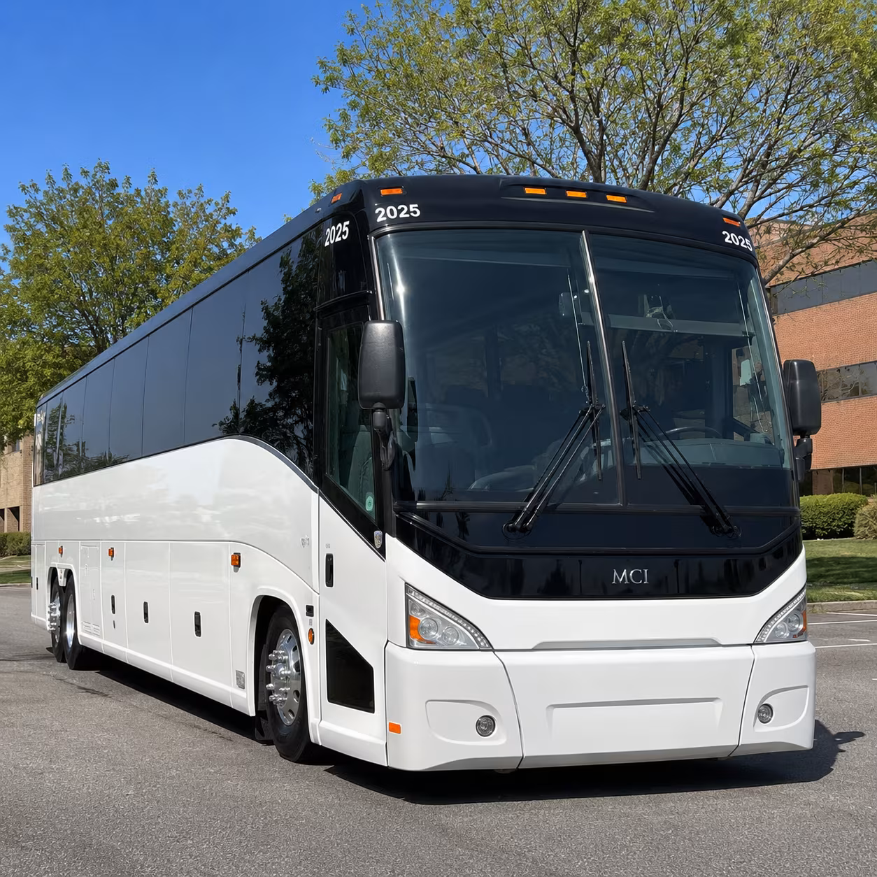 corporate airport transfer buses at charlotte douglas international clt